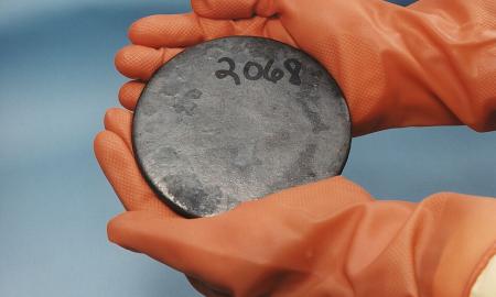 Energetinė priklausomybė, kurios bijo Macronas: rusiškas uranas vis dar plūsta į Prancūziją 