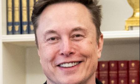 Ukraina dėkoja: Muskas padės Ukrainai „atjungti“ rusus