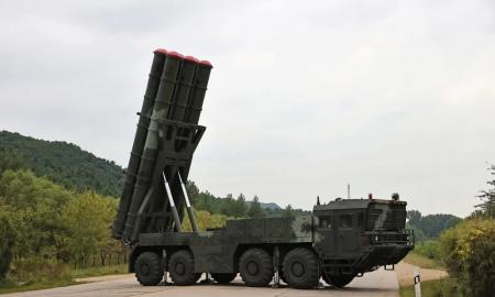 3 t sveriančios raketos skrieja virš 350 km ir pataiko į obuolį: Vakarų radarai šį monstrą tiesiog pražiopsojo