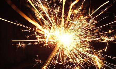 Ūkininko eksperimentas virto košmaru: dėl skraidančios kiaulės tūkstančiai žmonių liko be elektros (Video)