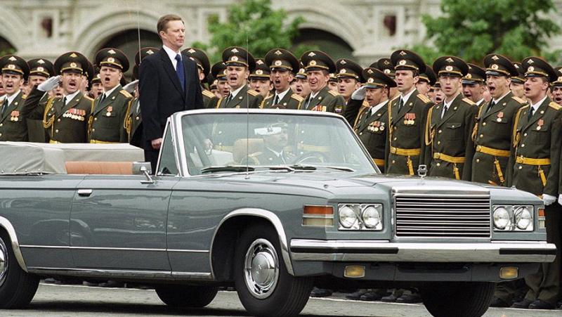 Sergejus Ivanovas, tuomet Rusijos gynybos ministras, 2001 m.