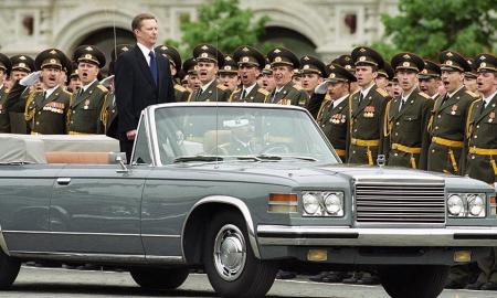 Putinas atleido savo ilgametį sąjungininką. Galimas jo įpėdinis