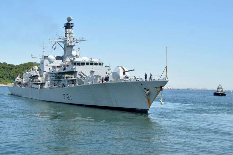 Britų fregata HMS Sutherland