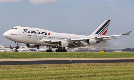 Šalis išgyvena precedento neturinčią krizę. Jai gresia žlugimas