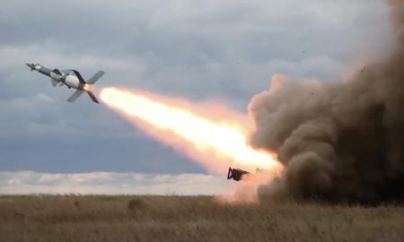 „Super-raketos“ skries iš visur! Istorinis lūžis: Jie 1-ą k. perka JAV ginklus Ukrainai!