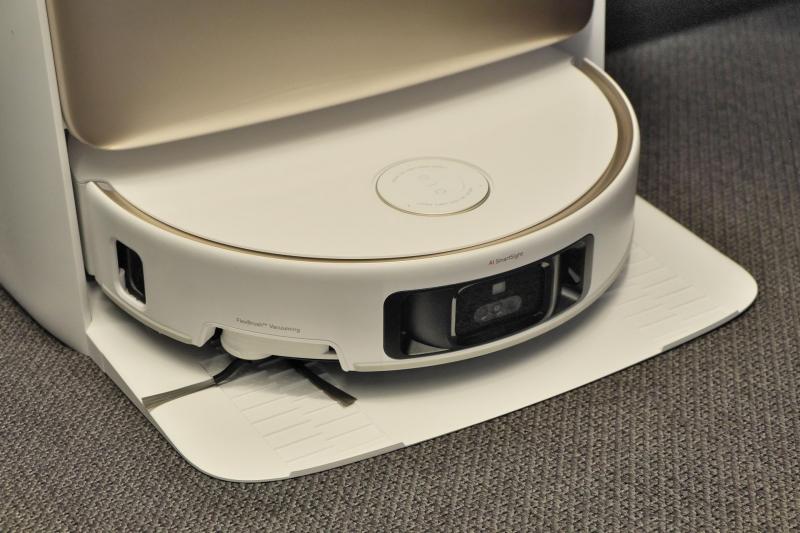 „MOVA V50 Ultra“ dulkių siurblys-robotas.