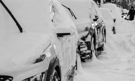 Įstrigote sniege? Patikrinkite padangų slėgį. Paprastas bekelės triukas išgelbės dieną