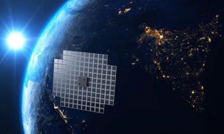 Virš mūsų galvų išskleistas 220 kvadratinių metrų monstras. Jis milžiniškas