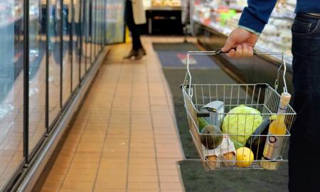 Nustok žiūrėti į didelius kainų skaičius! Parodysiu vieną vietą etiketėje, kuri padės sutaupyti šimtus eurų