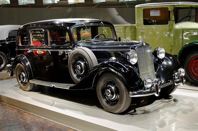 Mercedes-Benz 260 D (W138)