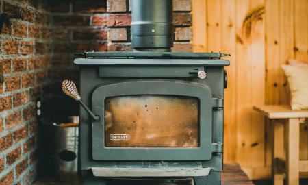 Lietuviams reikia suklusti? Kuras, tapęs hitu Lenkijoje. Pigesnis nei granulės