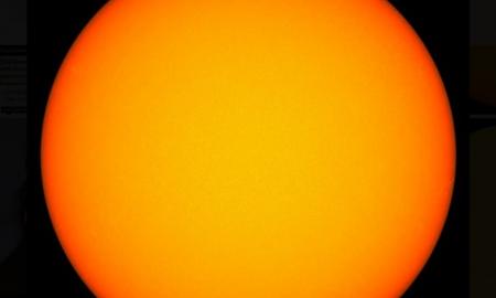 Pirmą kartą nuo 2022 m. Visos Saulės dėmės staiga dingo. Ką tai reiškia? (FOTO)