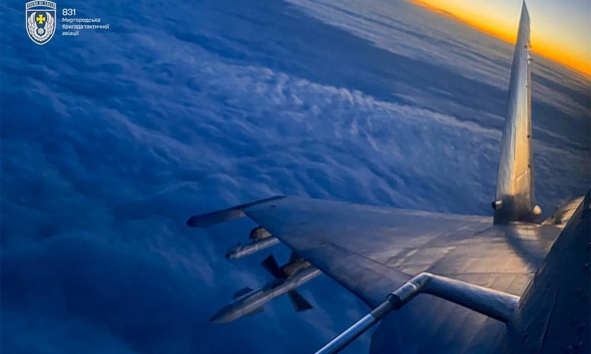 „Kyjivo vaiduoklis“ jiems atkirto deguonį! (Video)