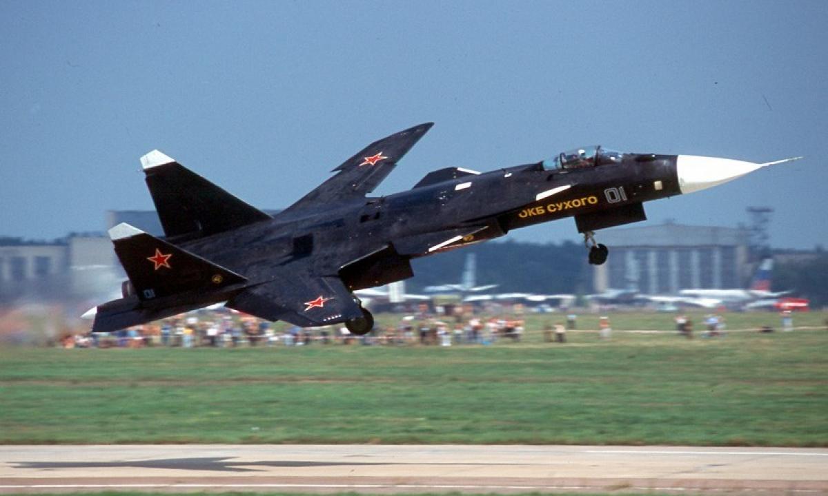 Proveržis virto nesėkme. Kodėl Rusija pagamino tik vieną revoliucinį Su-47? (VIDEO)