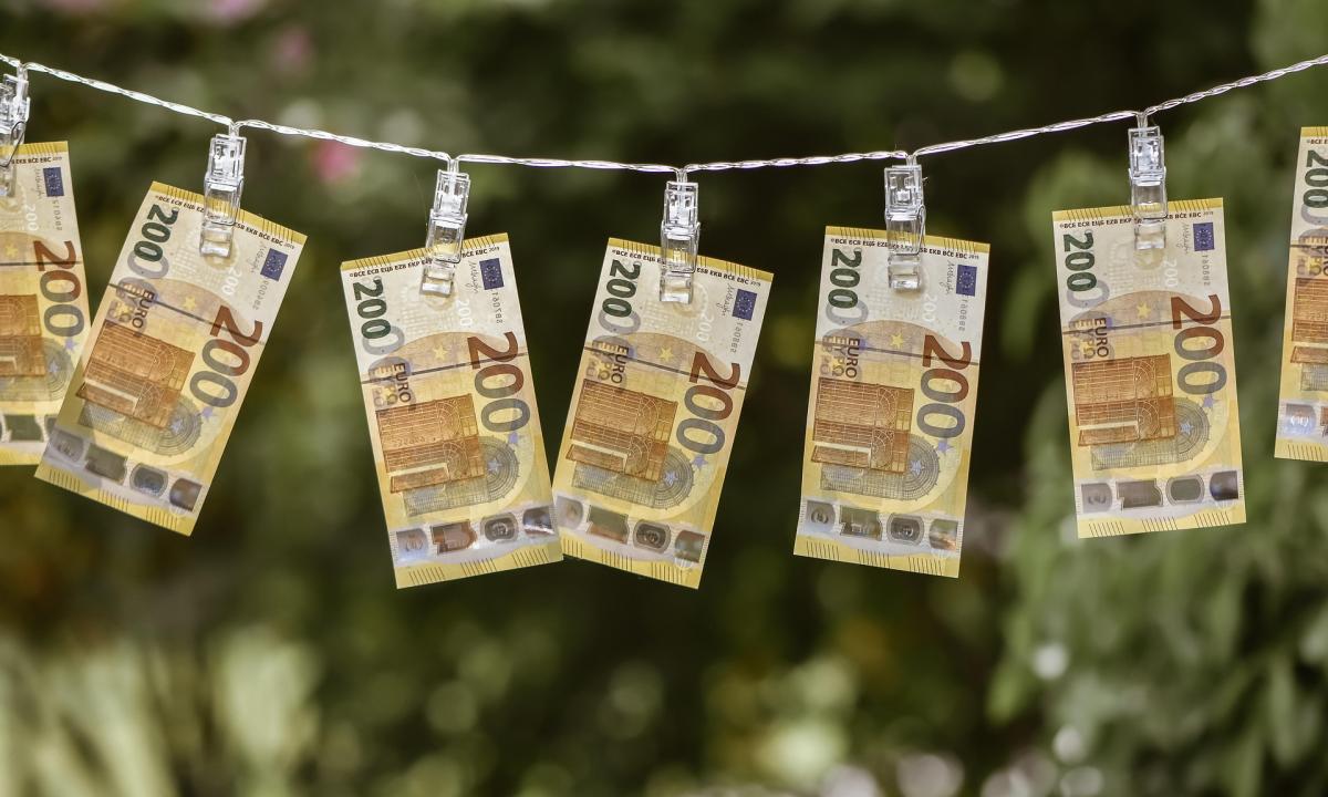 Ar jūsų turimi eurai netrukus taps beverčiai? Pažiūrėkite, kas vyksta