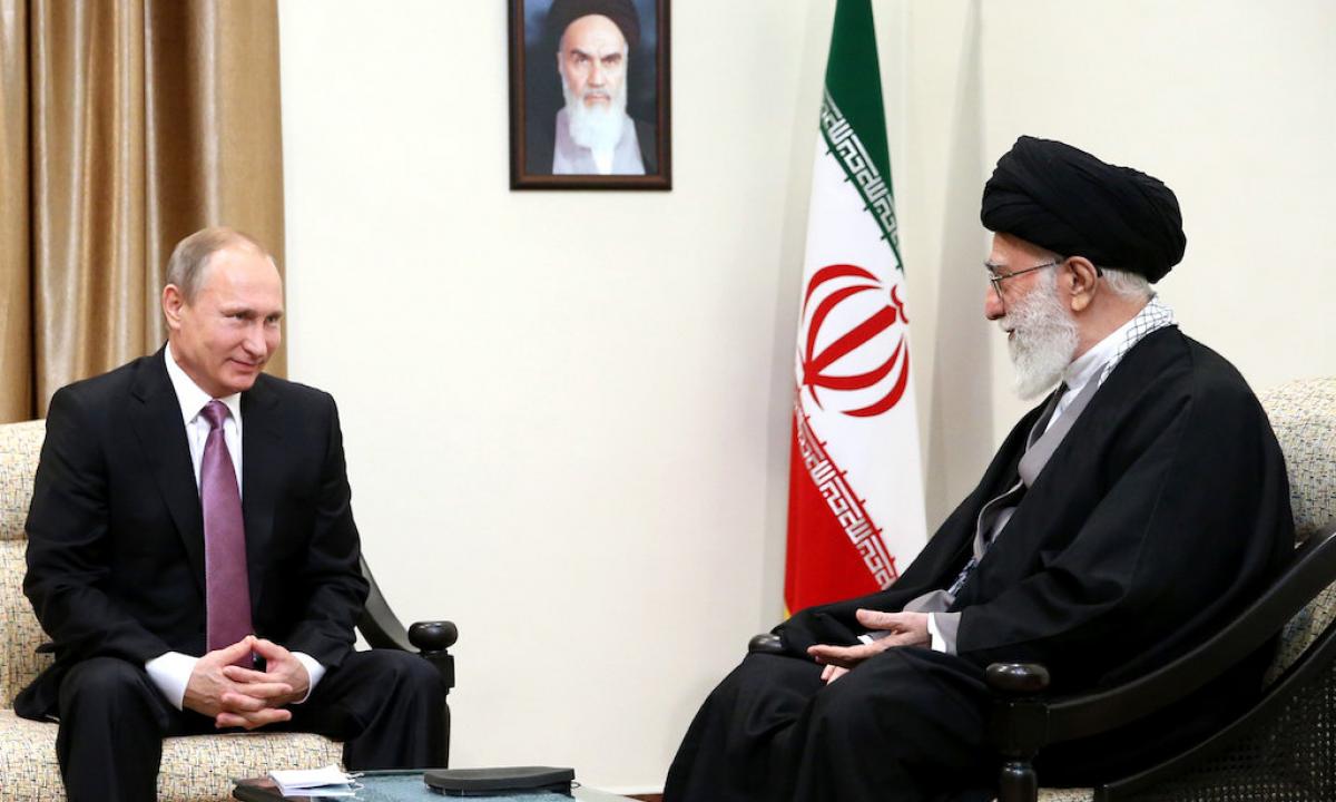 Išpuolis prieš Iraną Rusijai į naudą? Putinas gauna naują kozirį