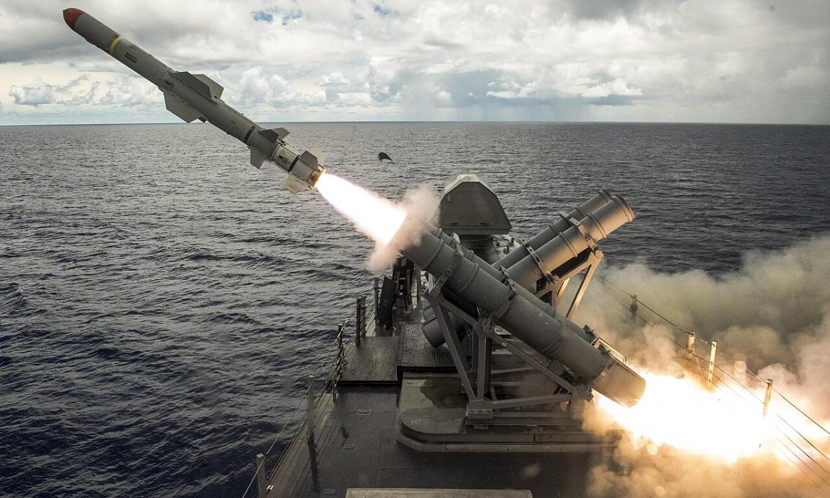 Pasaulis sulaikė kvapą: dar viena šalis oficialiai įstojo į karą – į dangų pakilo raketos (Video)