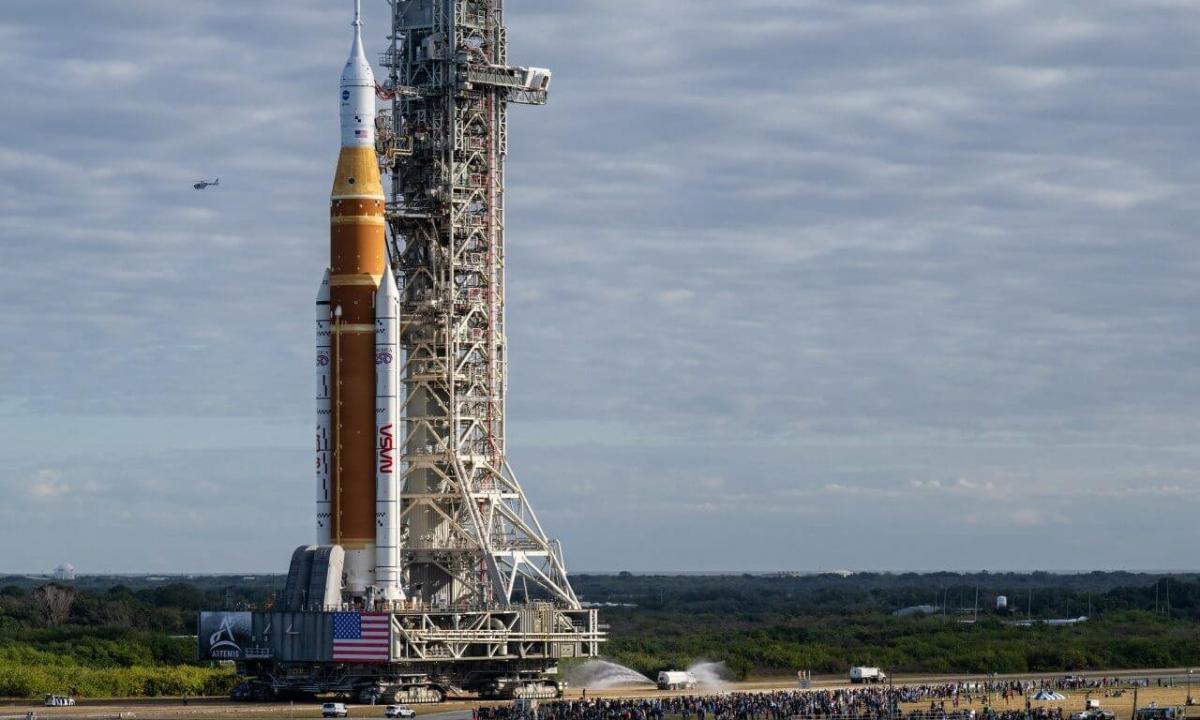 Mėnulis turės palaukti. NASA keičia „Artemis“ programą