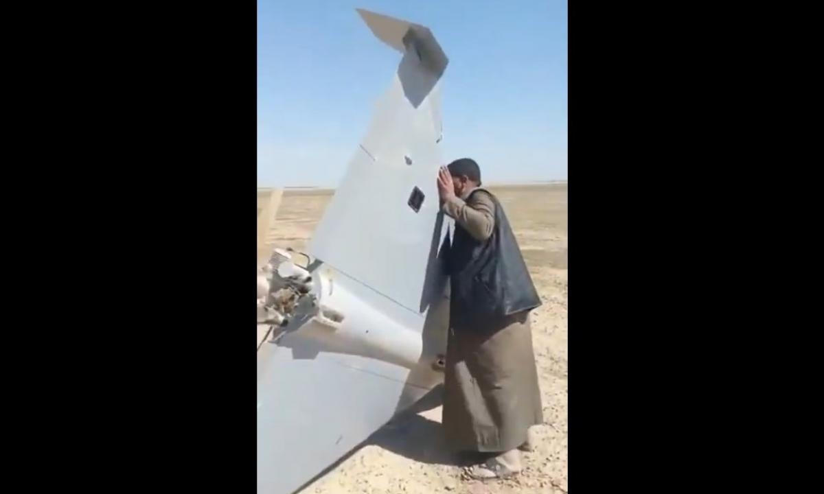 Jis sudužo dykumoje. Amerikiečiai jį pralaimėjo be kovos (Video)