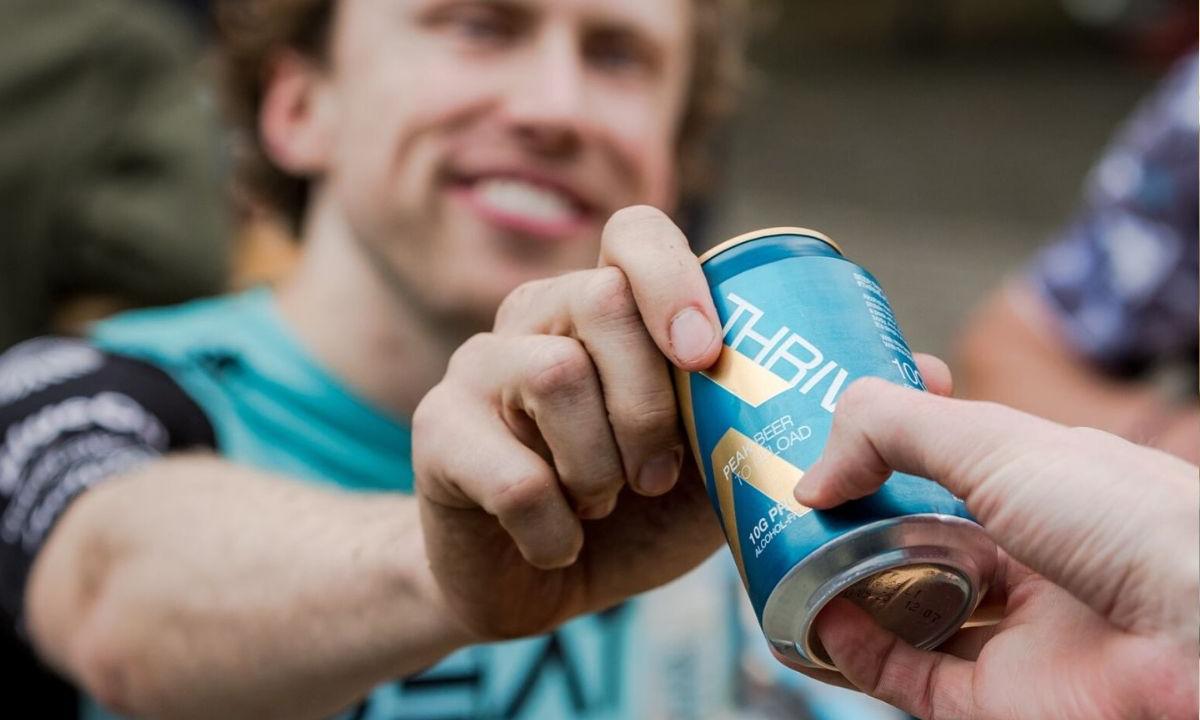 Sporto alus po treniruotės – nauja atsistatymo formulė. Veikia geriau nei vanduo!