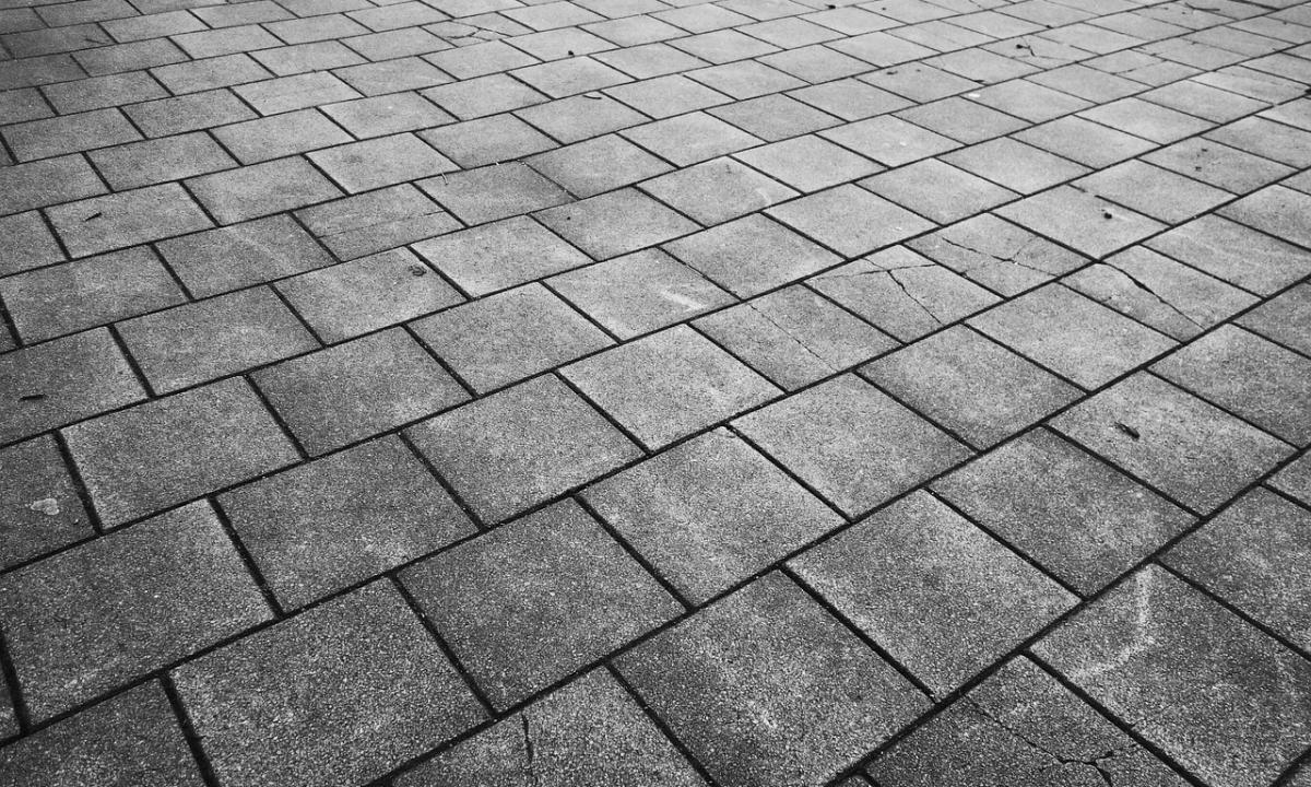 Paimk tai iš spintelės: viena mįslinga reakcija nušlavė juodulį, kurio neįveikė brangiausia chemija