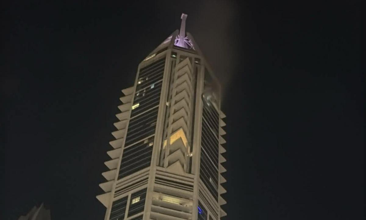 88 aukštai, 392,8 m. Košmaras, kurio niekas nesitikėjo pamatyti savo akyse (Video)