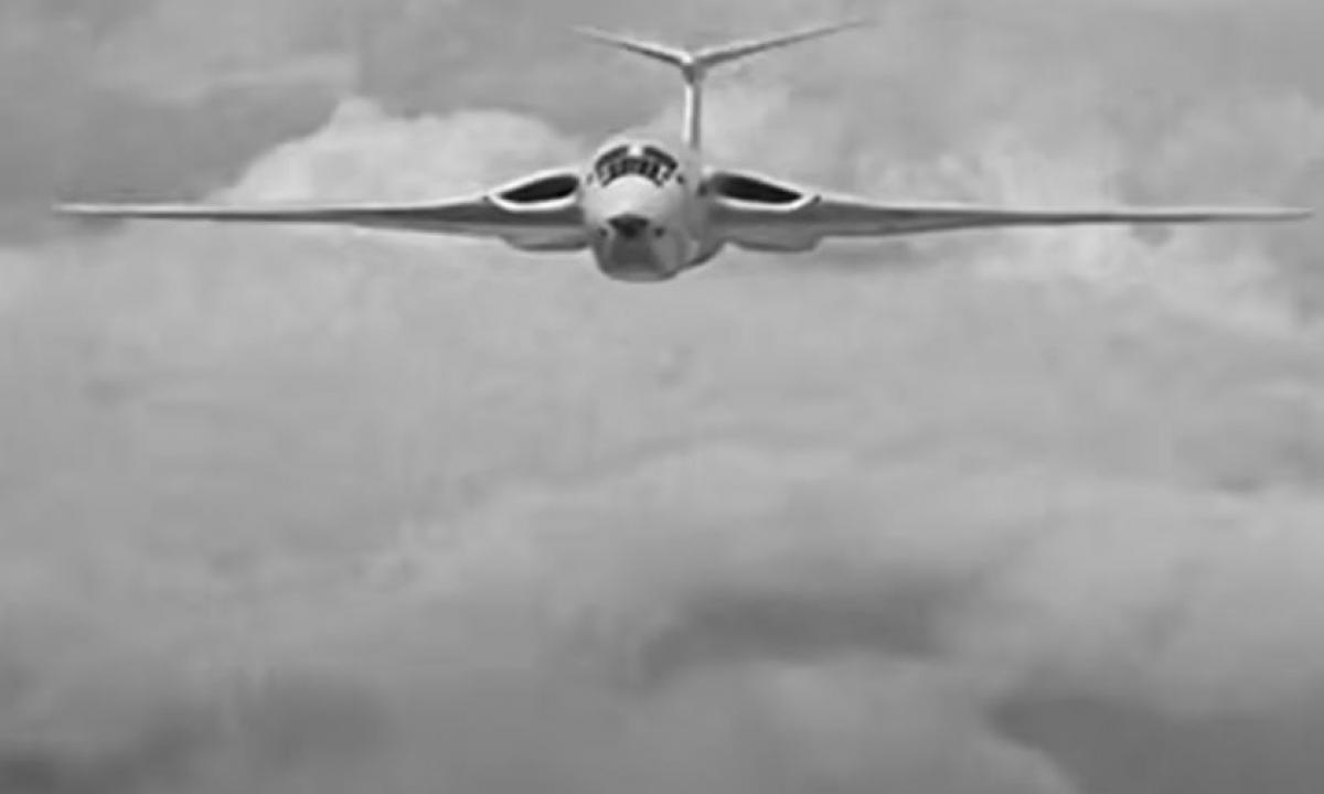 Įvyko tai, ko niekas nesitikėjo: britų lėktuvas netyčia metė iššūkį fizikos dėsniams (Video)