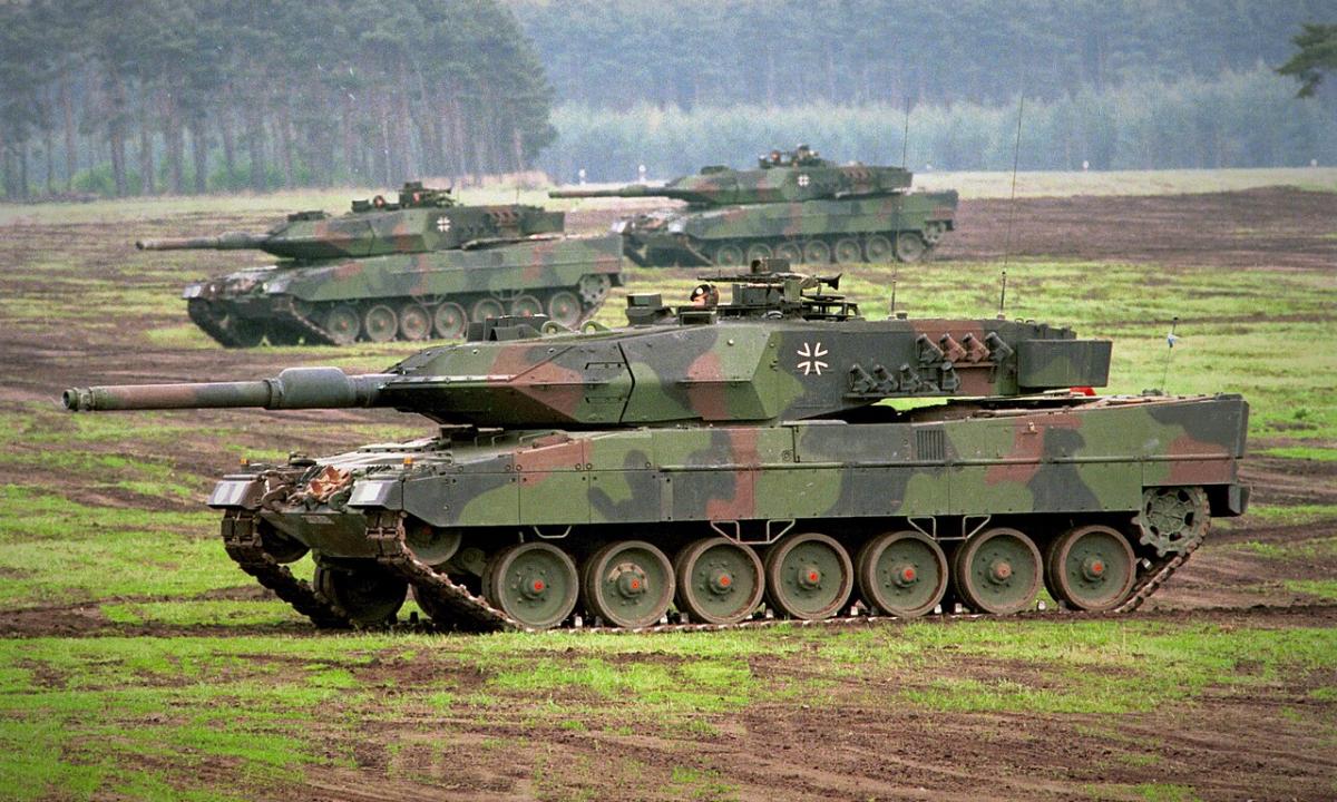 Kodėl vokiečių „Leopard 2“ Ukrainoje prarado „nepažeidžiamųjų“ statusą? 