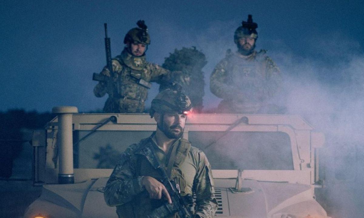 Jų rankose – mirtina jėga: pamatykite, kaip Lietuvos dovana „valgo“ rusų taikinius (Video)