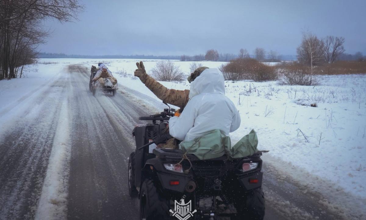 Jie nesustojo: po kelias savaites trukusio pragaro, iškelta pergalės vėliava svarbiausiame taške (Video)
