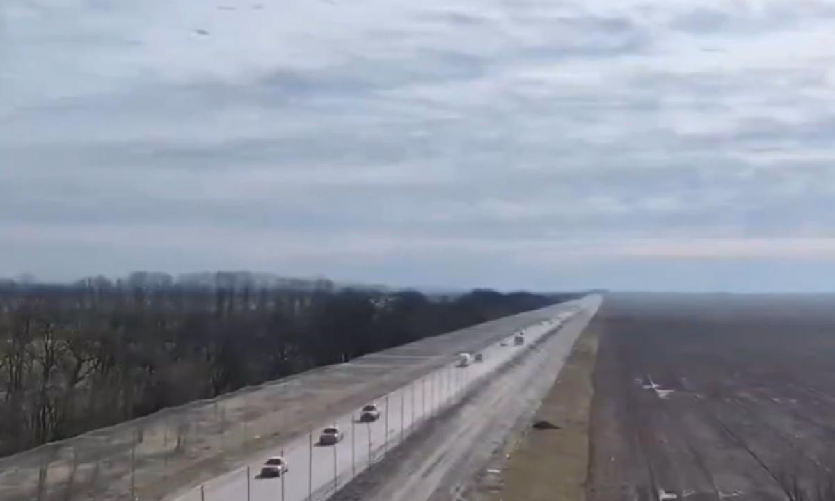 Štai kaip atrodo šiuolaikinis kelias. Ar priprastumėte prie tokio vaizdo? (Video)