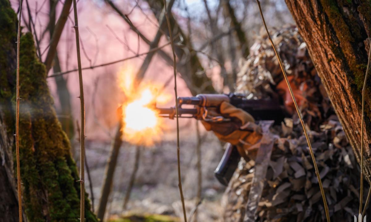 Koziriai ant stalo: Ukraina meta „kortas“, kurias slėpė ištisus metus (Video)