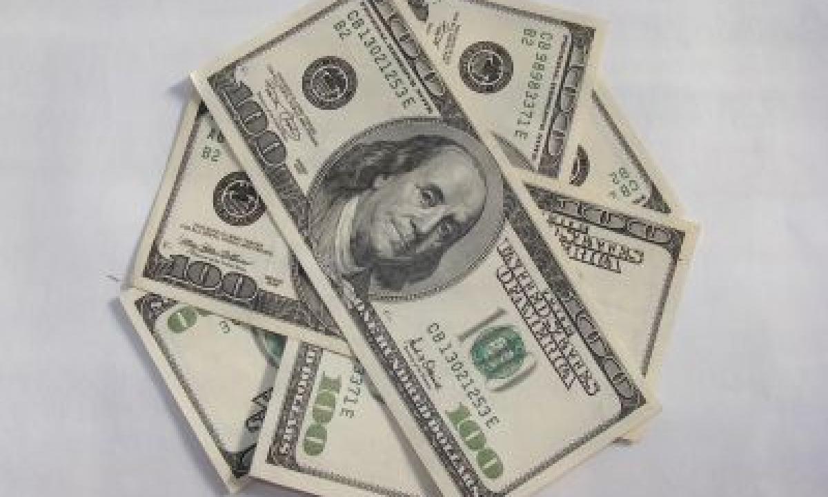 SKANDALAS: atleido JAV vyskupą, bandžiusį sprukti su 250 000 dolerių