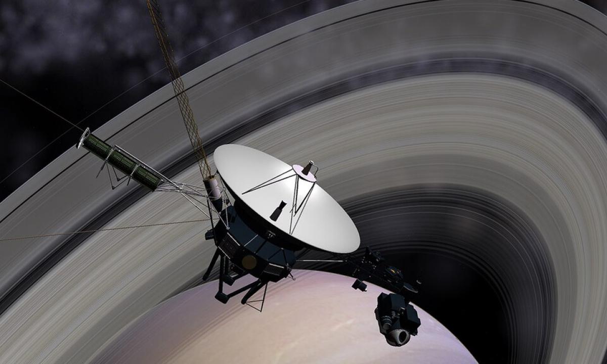 „Voyager“ zondai paliko Saulės sistemą, bet dabar artėja prie Žemės. Kas vyksta? (VIDEO)