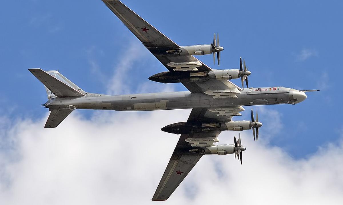 Rusija dislokuoja bombonešius. Nuotraukos atskleidžia tiesą