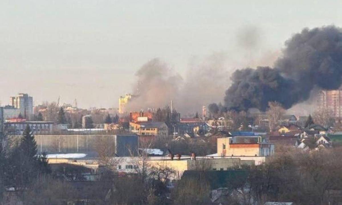 Ukrainiečiai pavertė pelenais milijonų dolerių vertės Baltarusijos įrangą. Jie atakavo strateginį objektą (Foto, Video)