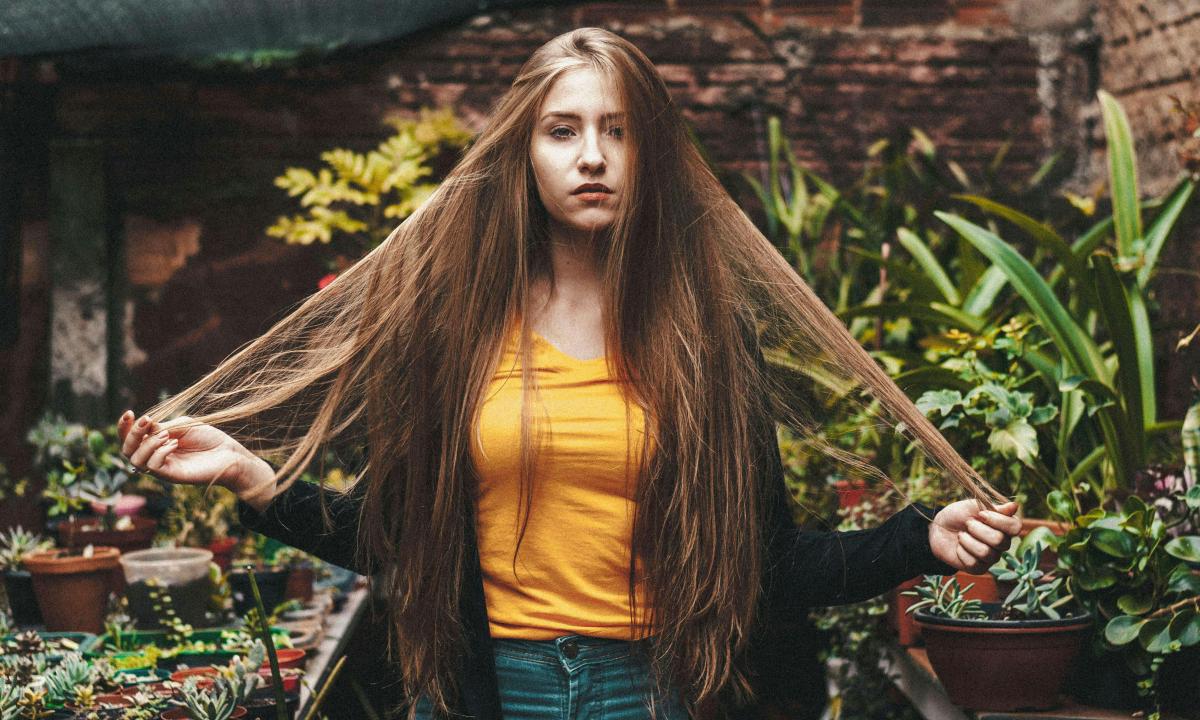 Gamtos klaida ar geniali strategija? Štai kodėl tavo kojų ir rankų  plaukai turi „augimo lubas“