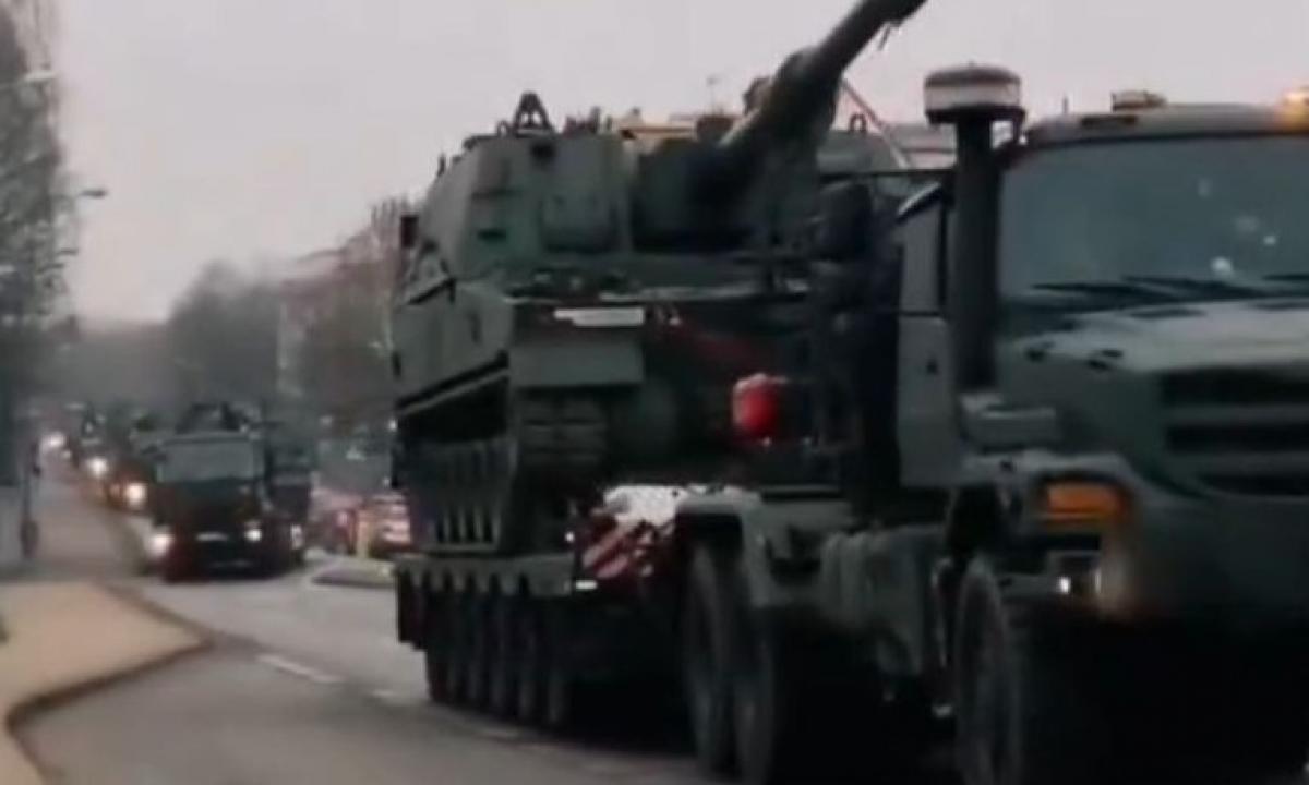 Artilerija lekia per Lenkiją. Ukraina nėra taikinys (Video)