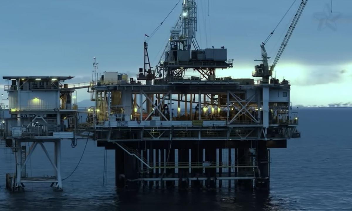 Putino biudžetas dūsta: naftos ir dujų pajamos krenta 52%