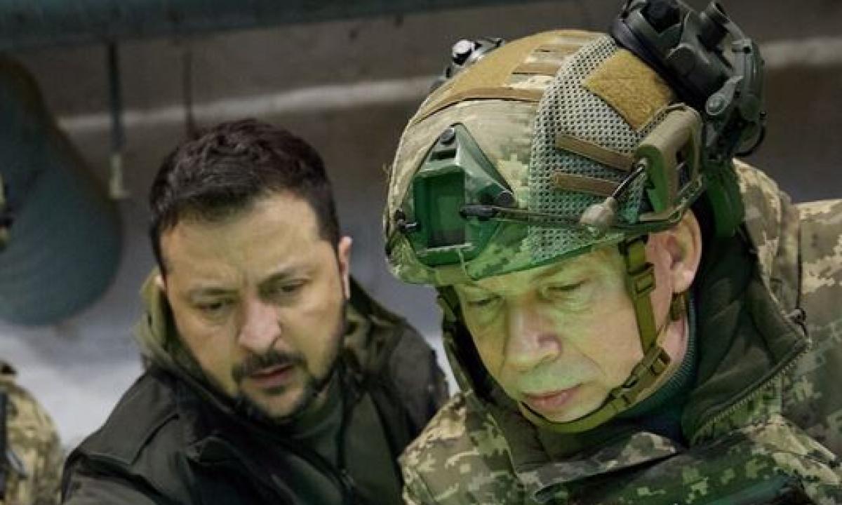 Syrskis: „žudymo zonos“ plečiasi, o Rusija meta 19 tūkstančių dronų per dieną