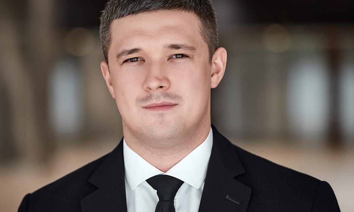 „Kai tik pradėjo dirbti naujas ministras, pamatėme akivaizdžius pokyčius.“ Rusai panikuoja (Video)