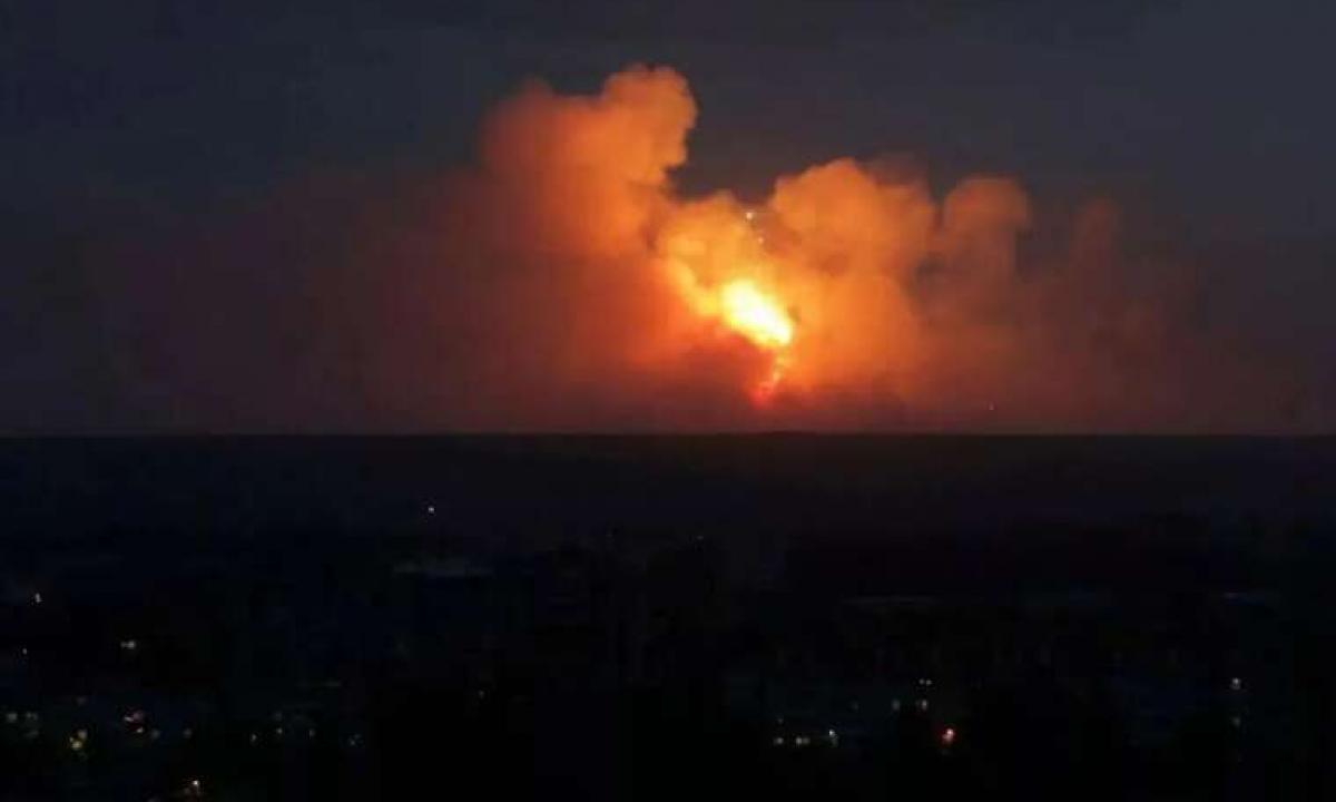 Mirtinas fejerverkas 23:30: Štai kaip atrodo „saugaus“ Krymo pabaiga (Video)