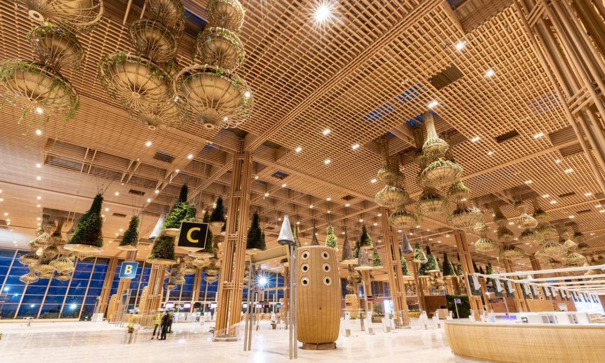 Pakeis betoną? Statyboms siūloma naudoti netikėtą medžiagą. Jau kyla pirmieji pastatai (FOTO)