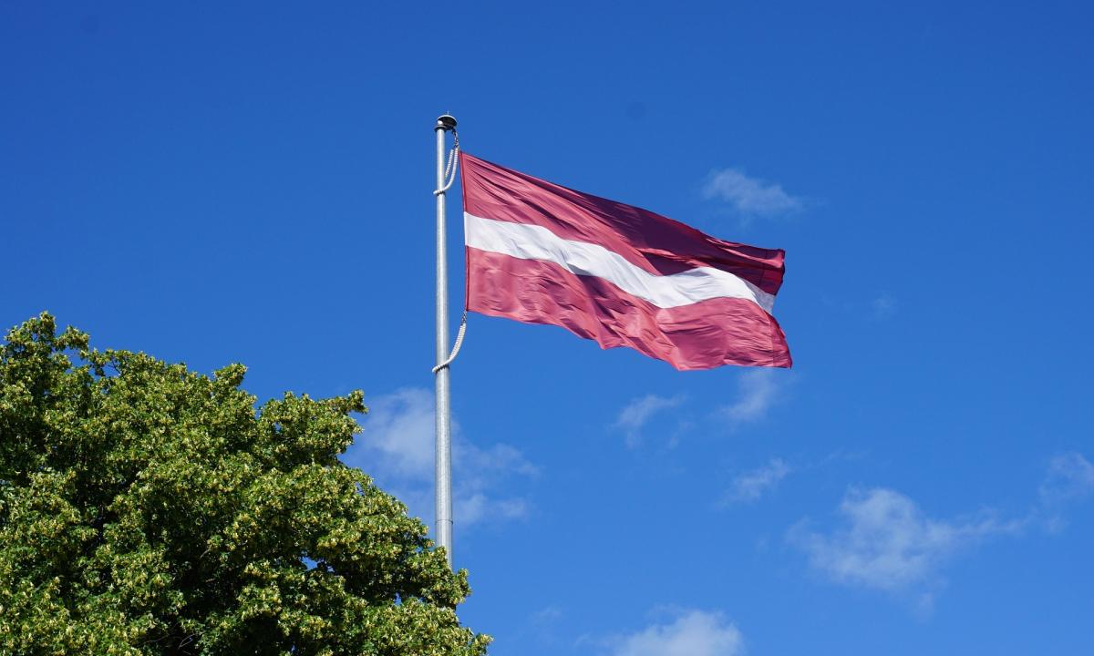 Smūgis rusams Latvijoje. Dabar jie prabyla. „Nežmoniška“