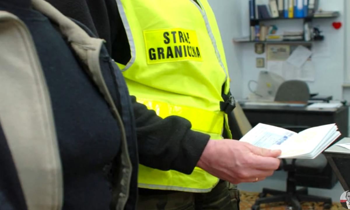 Planuojate vykti pas kaimynus? Be šios sumos piniginėje jus gali apsukti atgal