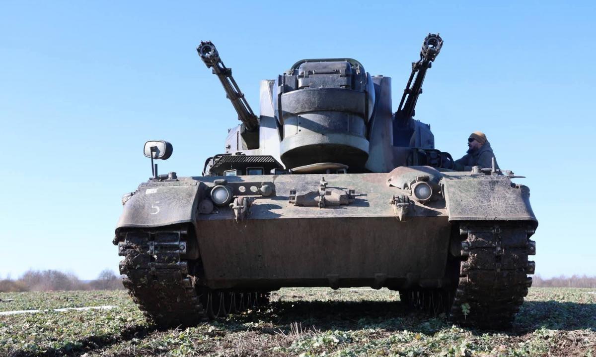 Rusai pradėjo kovoti dėl „Tvirtovių juostos“. Problemos kilo nuo pat pradžių