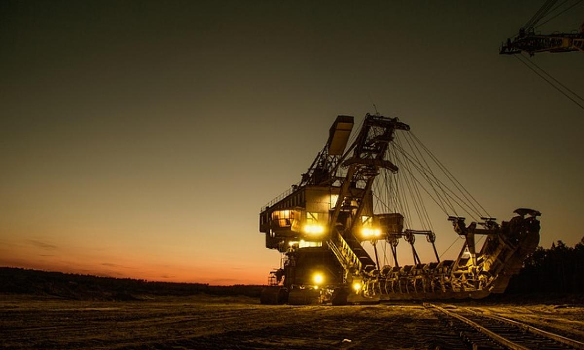 Kinijos monopolija dūžta į šipulius. Rytų Europoje atrastas lobis, keičiantis karo taisykles