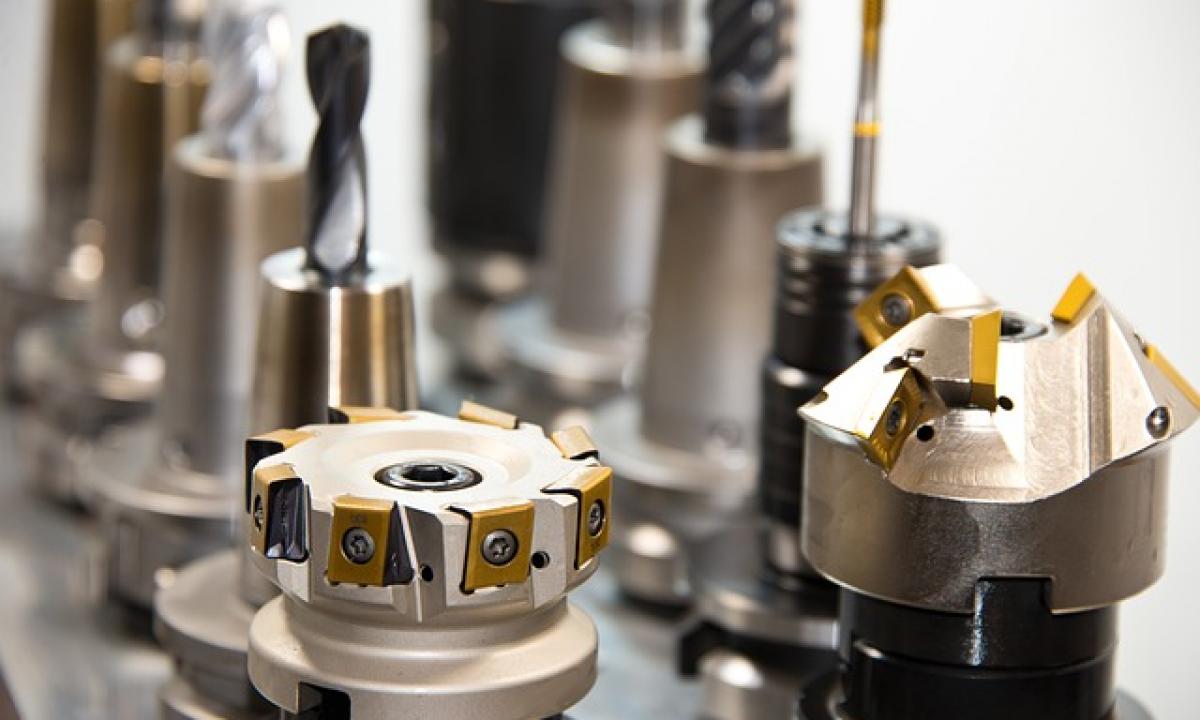 Strateginis plienas liepsnoja: pasaulio iždas netenka saugiklių. Kaina kyla greičiau nei kulka iš vamzdžio