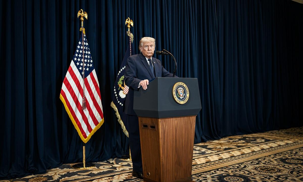 Šių laikų prezidentas. Taip žaidžiant galima laimėti net ir pralaimint (Video)