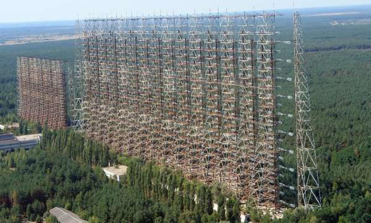 „Duga“ – „rusų geniu" pramintas milžiniškas SSRS mįslingas karinis objektas prie Černobylio (VIDEO)